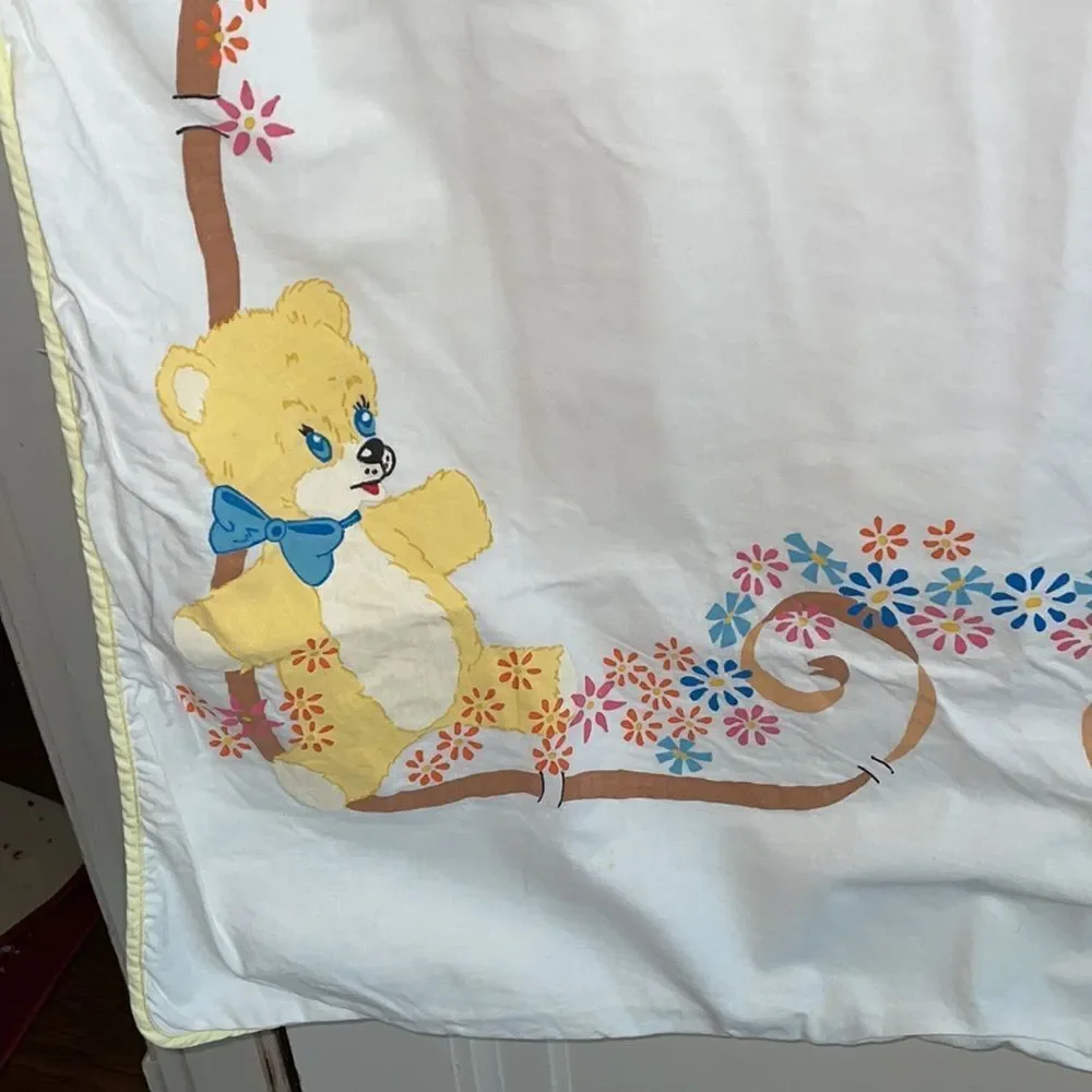 Vintage baby/toddler white duvet cover with painted on teddy bears & flowers‎
